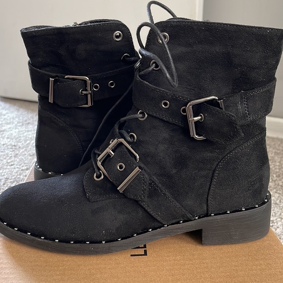 Le Chateau black suede Combat boots size 7 - Picture 4 of 7
